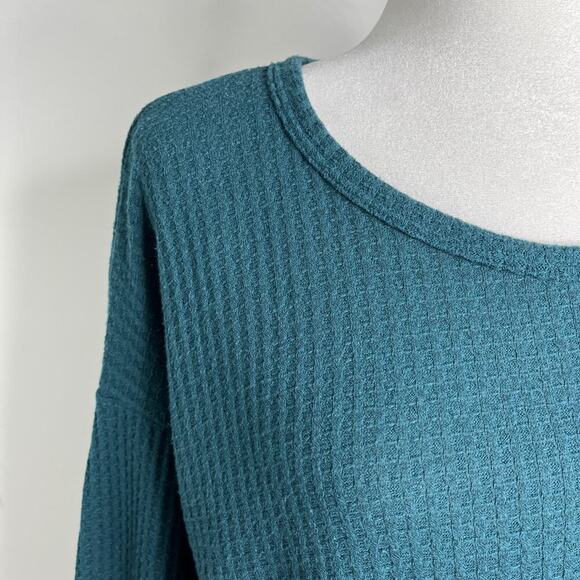 Caution to the Wind Women's Waffle Knit Top Size M Green Long Sleeve Tie Front - Picture 3 of 7